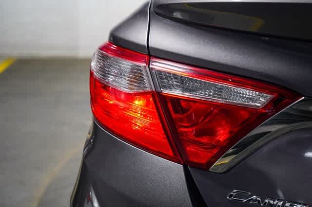 Thumbnail: 2017 Toyota Camry - 12