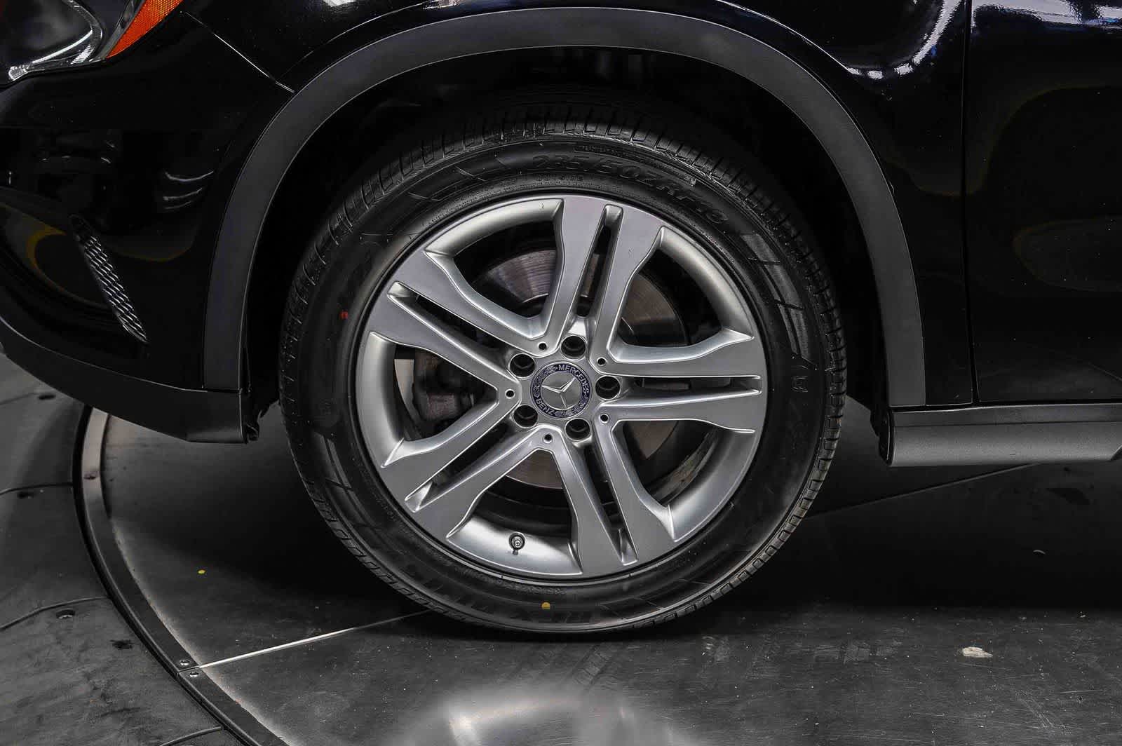 Thumbnail: 2016 Mercedes-Benz GLA - 9