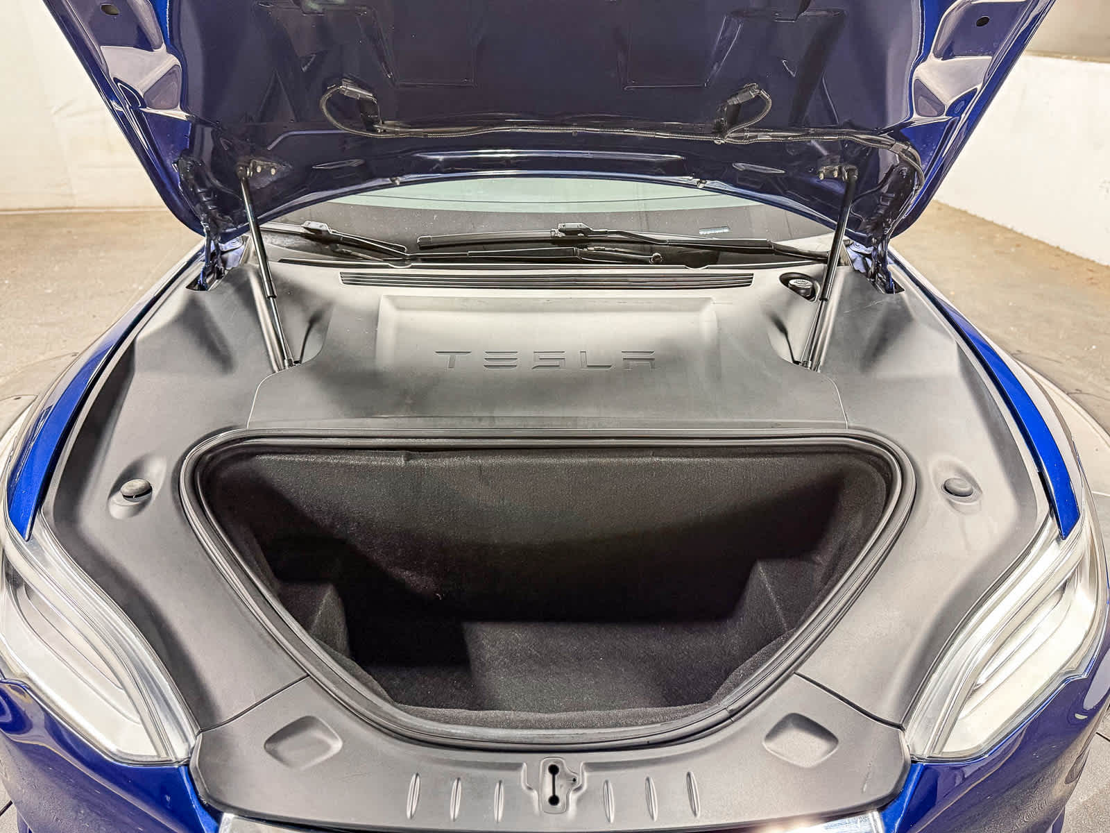 Thumbnail: 2020 Tesla Model S - 26