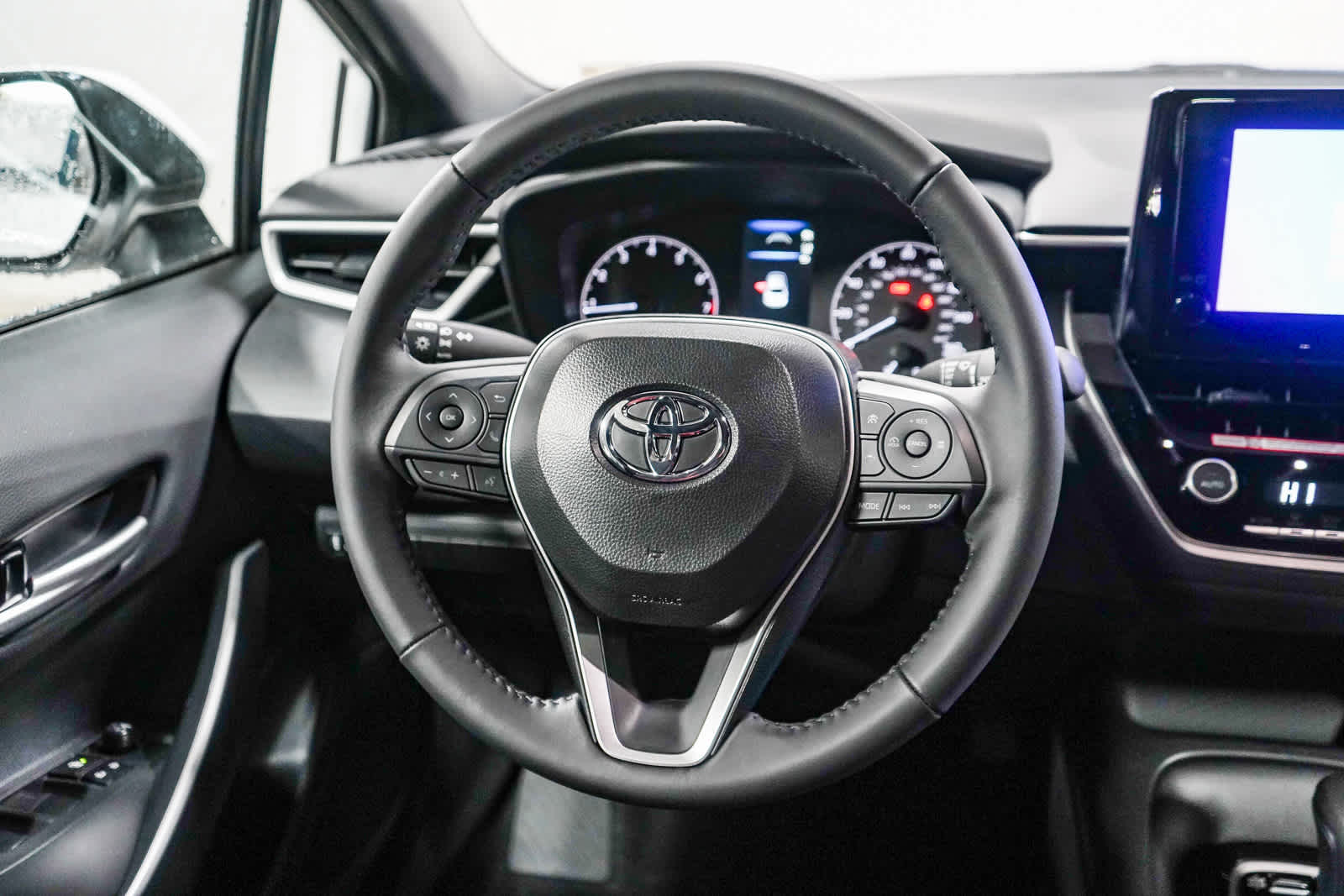 Thumbnail: 2025 Toyota Corolla - 16