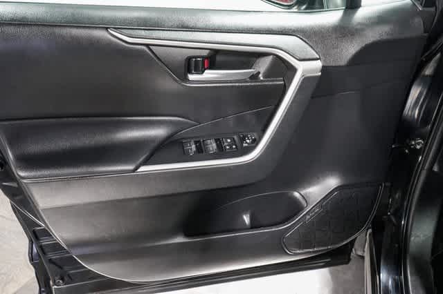 Thumbnail: 2023 Toyota RAV4 - 22