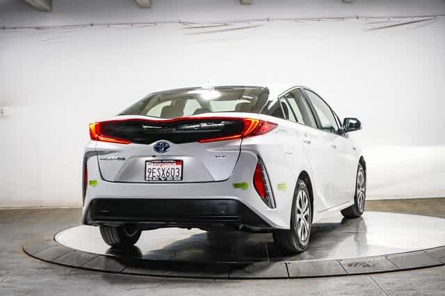 2022 Toyota Prius Prime XLE 5