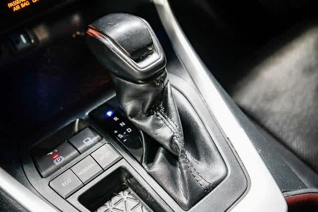 Thumbnail: 2019 Toyota RAV4 - 22