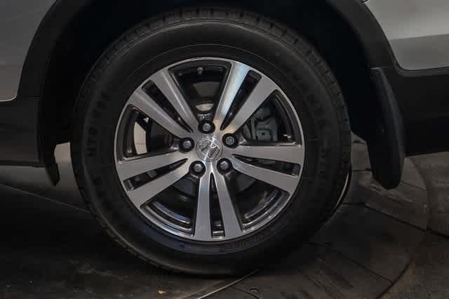 Thumbnail: 2017 Honda Pilot - 10