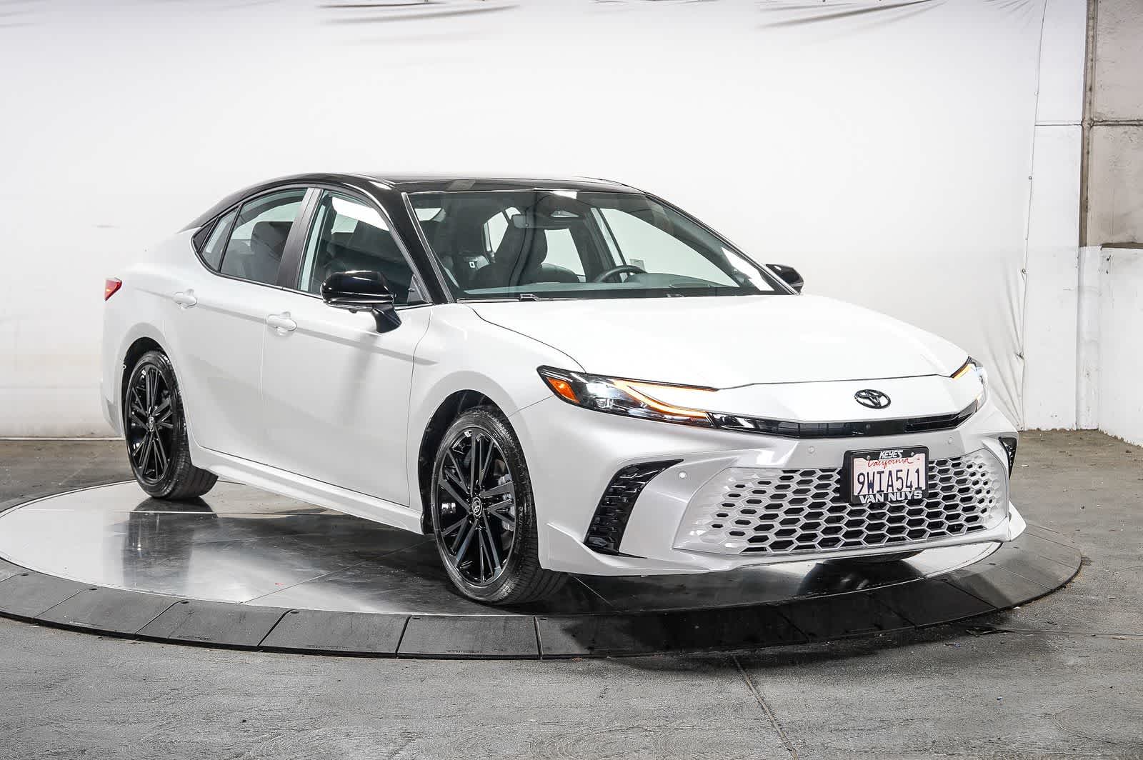 Thumbnail: 2026 Toyota Camry - 5