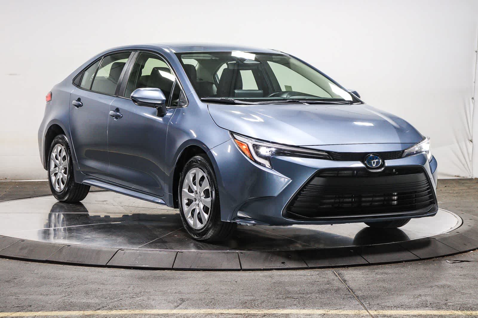 Thumbnail: 2023 Toyota Corolla - 5