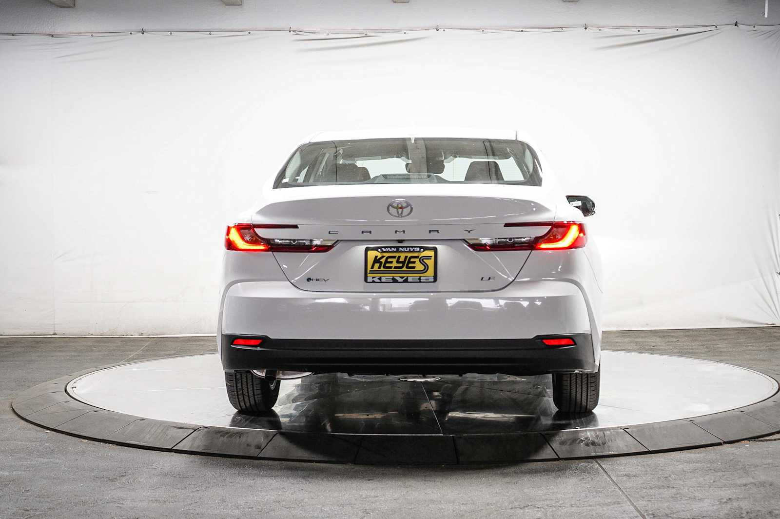 Thumbnail: 2025 Toyota Camry - 3