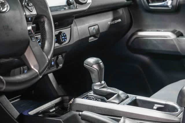 Thumbnail: 2018 Toyota Tacoma - 23