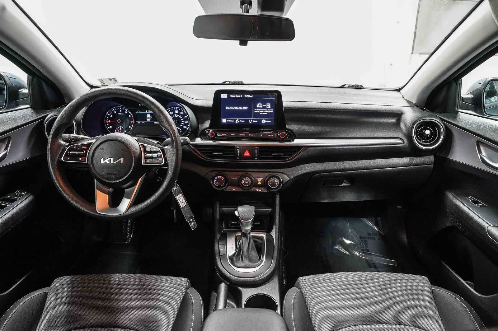 Thumbnail: 2023 Kia Forte - 12