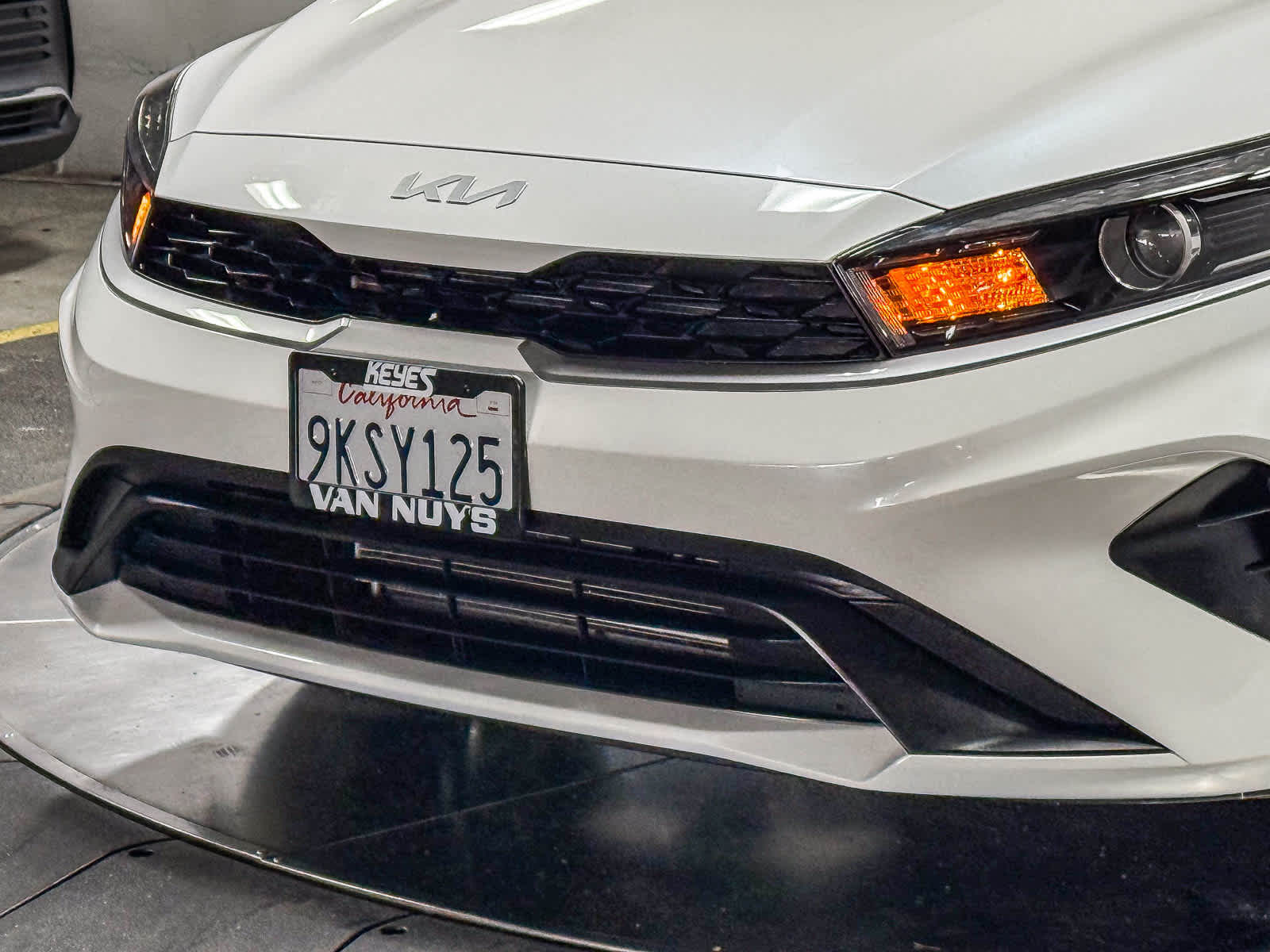 Thumbnail: 2024 Kia Forte - 8