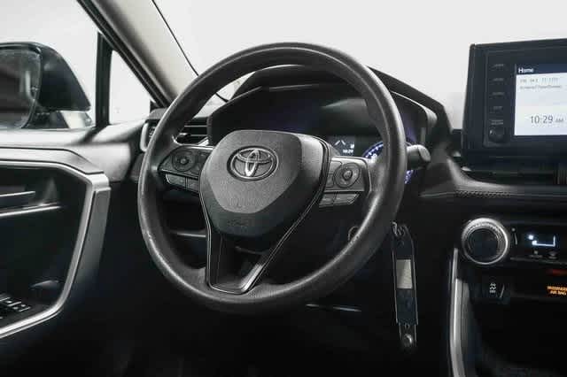 Thumbnail: 2019 Toyota RAV4 - 16
