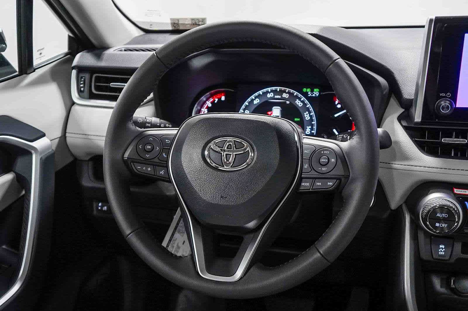 Thumbnail: 2025 Toyota RAV4 - 16