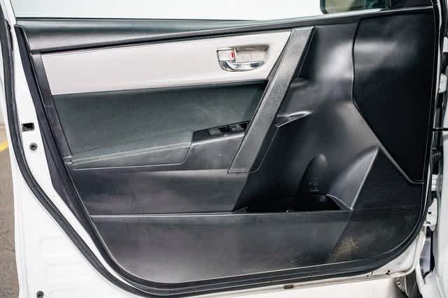 Thumbnail: 2019 Toyota Corolla - 19