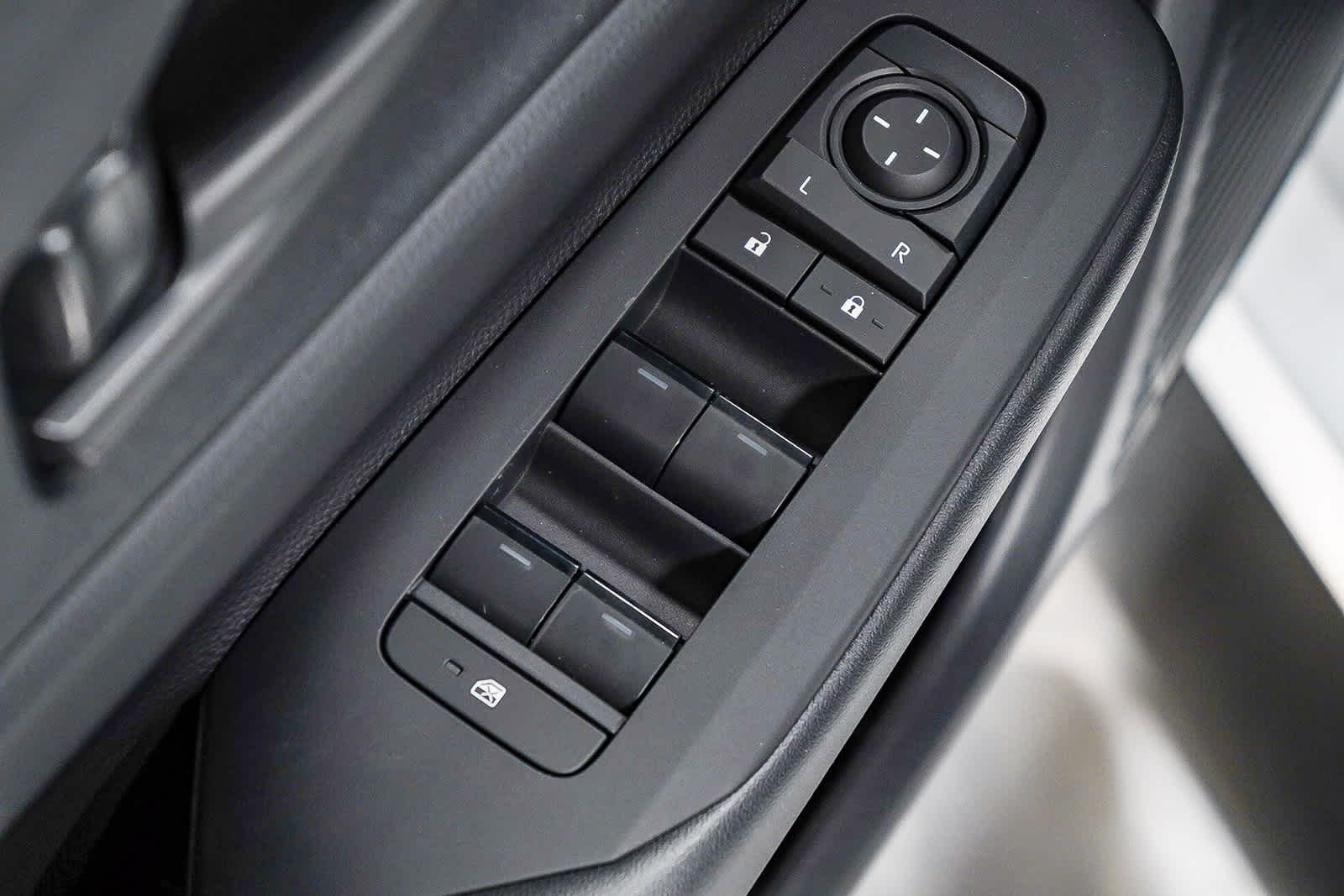 Thumbnail: 2026 Toyota Prius - 20