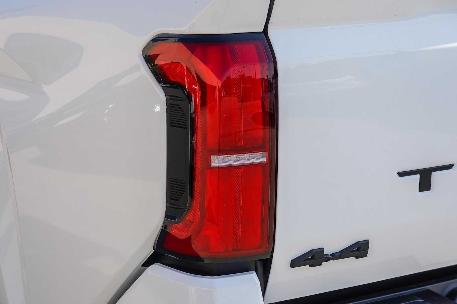 2025 Toyota Tacoma SR5 7