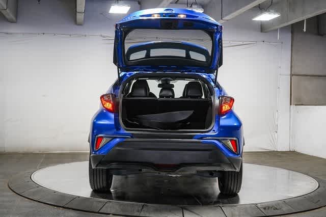 2018 Toyota C-HR XLE 26