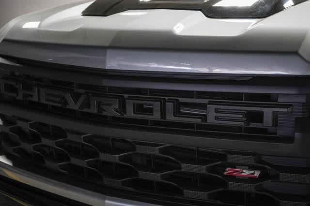 Thumbnail: 2023 Chevrolet Silverado 1500 - 9