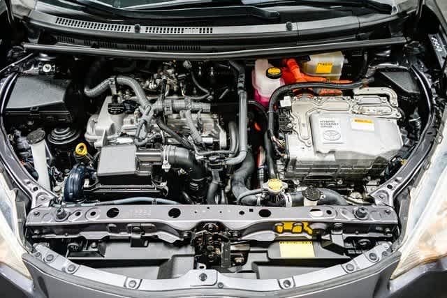 Thumbnail: 2014 Toyota Prius c - 26