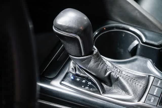 Thumbnail: 2019 Toyota Camry - 20