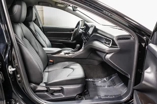 2022 Toyota Camry SE 17