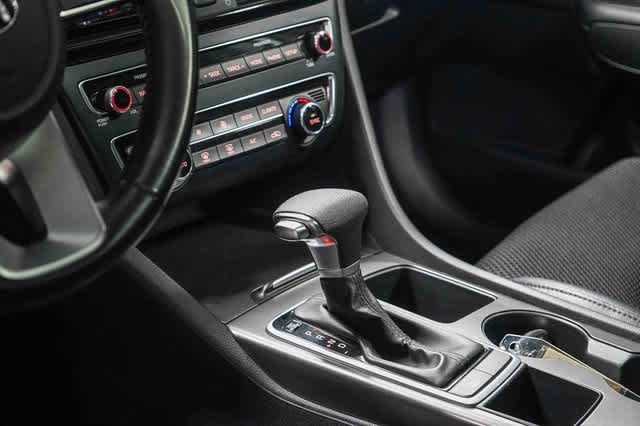 Thumbnail: 2019 Kia Optima - 24