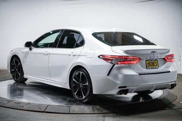 2018 Toyota Camry XSE 2