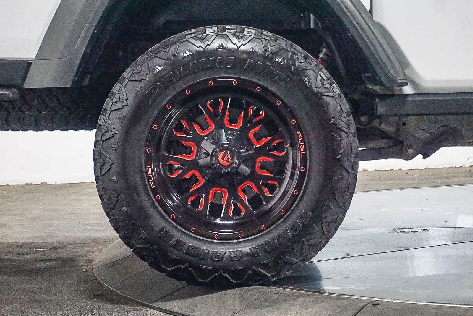 Thumbnail: 2020 Jeep Gladiator - 7
