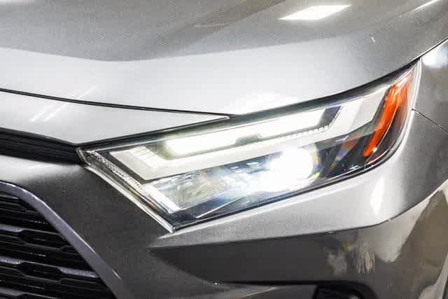 Thumbnail: 2023 Toyota RAV4 - 8