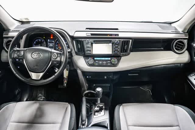 Thumbnail: 2018 Toyota RAV4 - 13