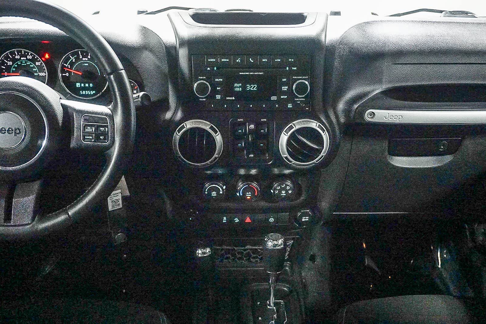 Thumbnail: 2016 Jeep Wrangler - 15