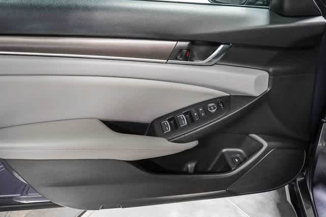 Thumbnail: 2019 Honda Accord - 21