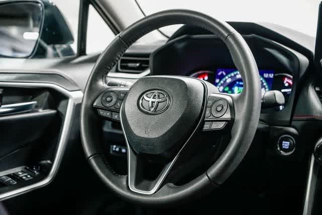 Thumbnail: 2024 Toyota RAV4 - 17