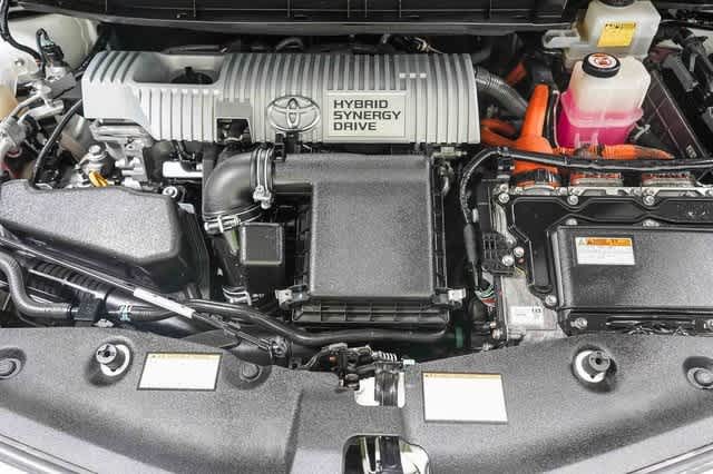 Thumbnail: 2017 Toyota Prius v - 28