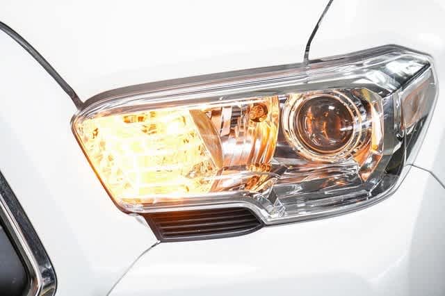 Thumbnail: 2021 Toyota Tacoma - 7