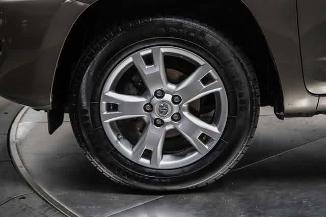 Thumbnail: 2012 Toyota RAV4 - 9