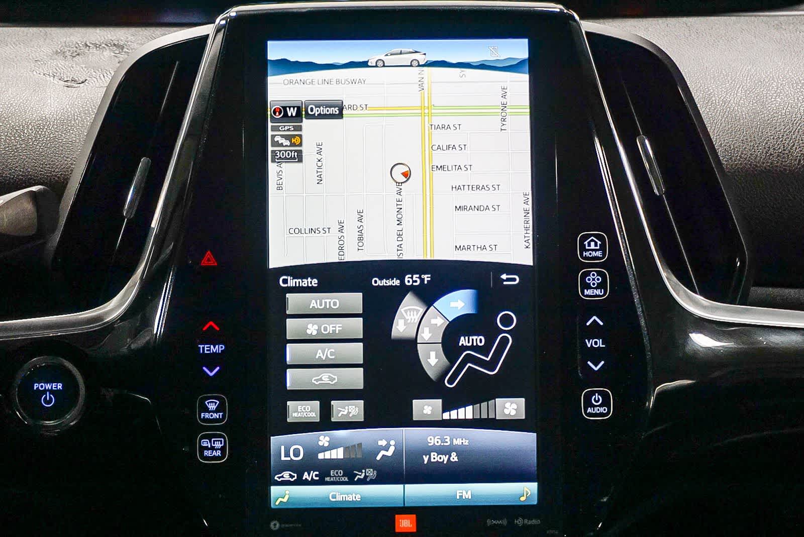 Thumbnail: 2019 Toyota Prius Prime - 15