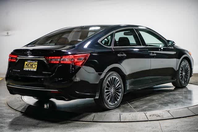 Thumbnail: 2016 Toyota Avalon - 5