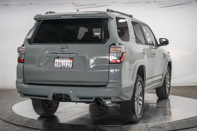 Thumbnail: 2022 Toyota 4Runner - 5