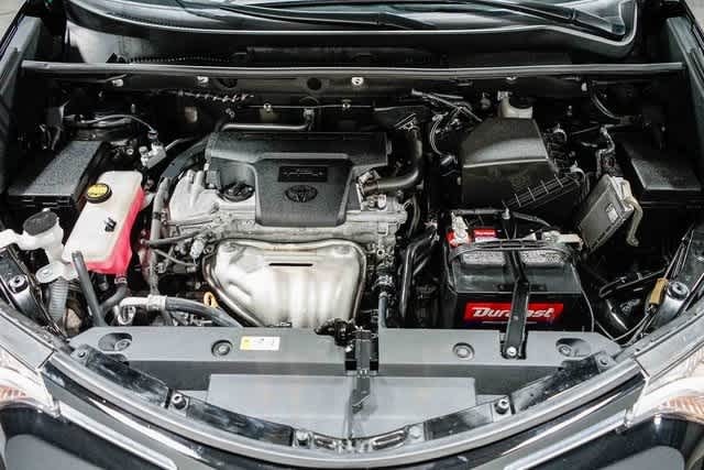Thumbnail: 2018 Toyota RAV4 - 28