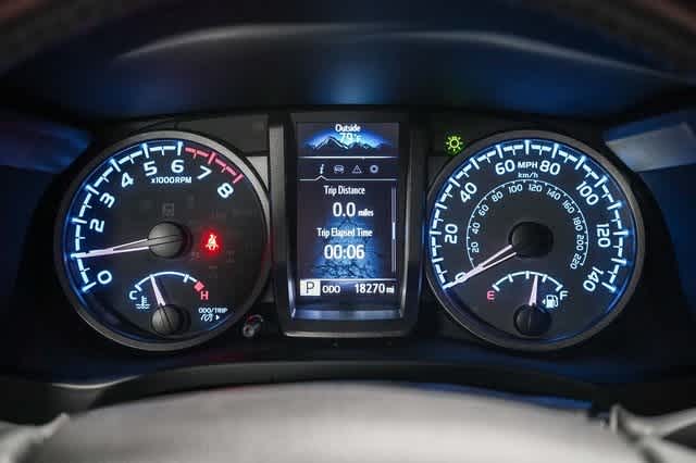 Thumbnail: 2021 Toyota Tacoma - 25