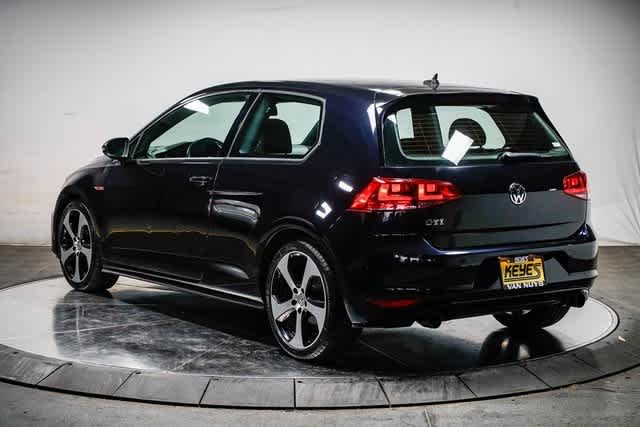 Thumbnail: 2016 Volkswagen Golf - 2