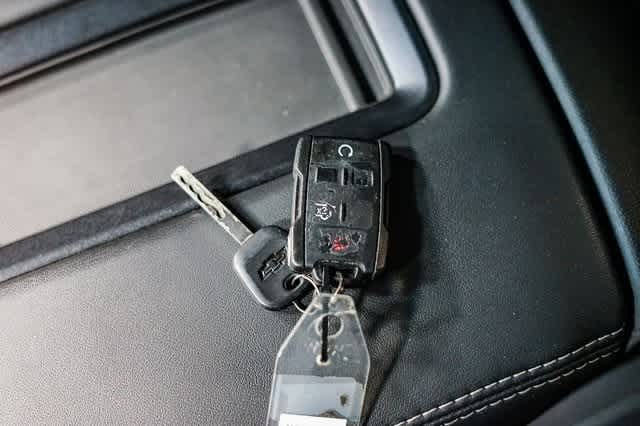 Thumbnail: 2017 Chevrolet Suburban - 30