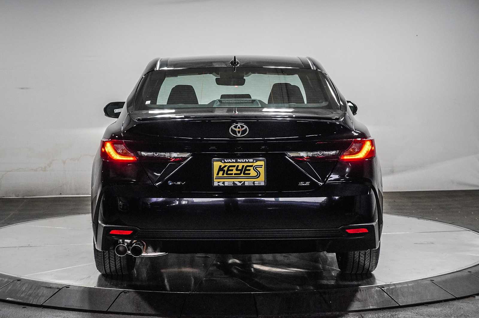 Thumbnail: 2026 Toyota Camry - 3