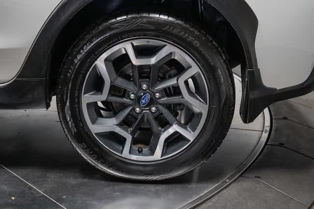 Thumbnail: 2017 Subaru Crosstrek - 10
