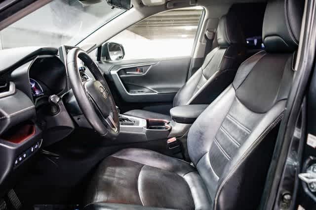 Thumbnail: 2019 Toyota RAV4 - 18