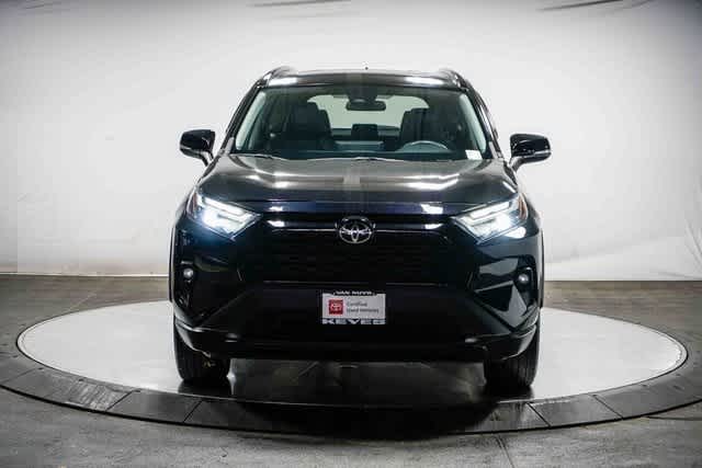 Thumbnail: 2022 Toyota RAV4 - 7