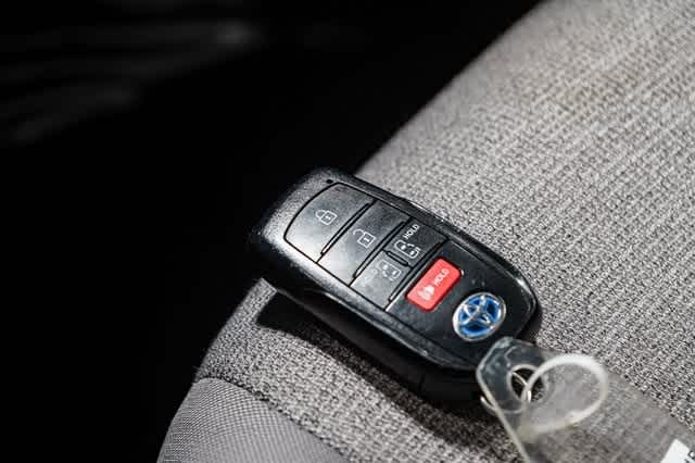 2024 Toyota Sienna LE 30