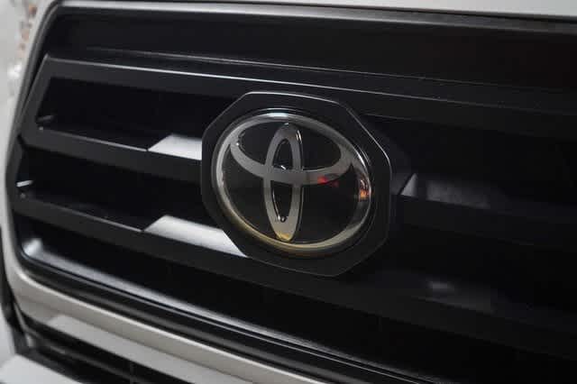 Thumbnail: 2021 Toyota Tacoma - 8