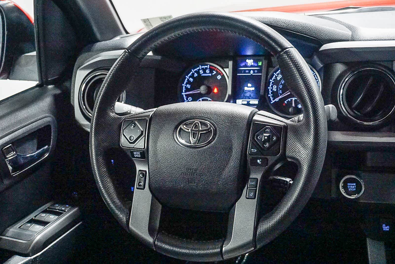 Thumbnail: 2022 Toyota Tacoma - 17