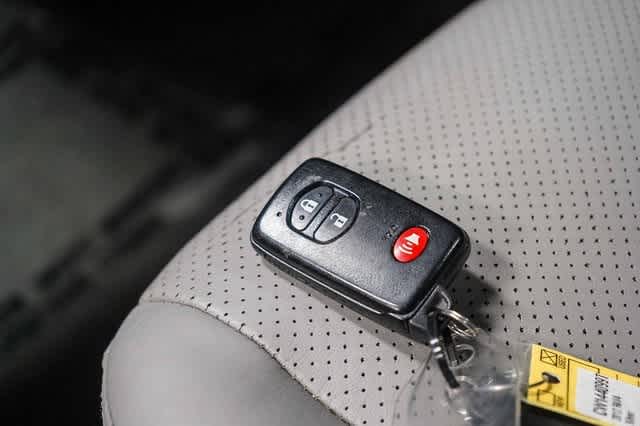 Thumbnail: 2012 Toyota RAV4 - 28